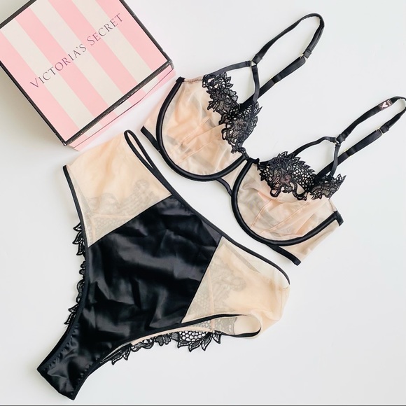 32D XS Victoria’s Secret Dragon Applique bra set - Picture 1 of 7